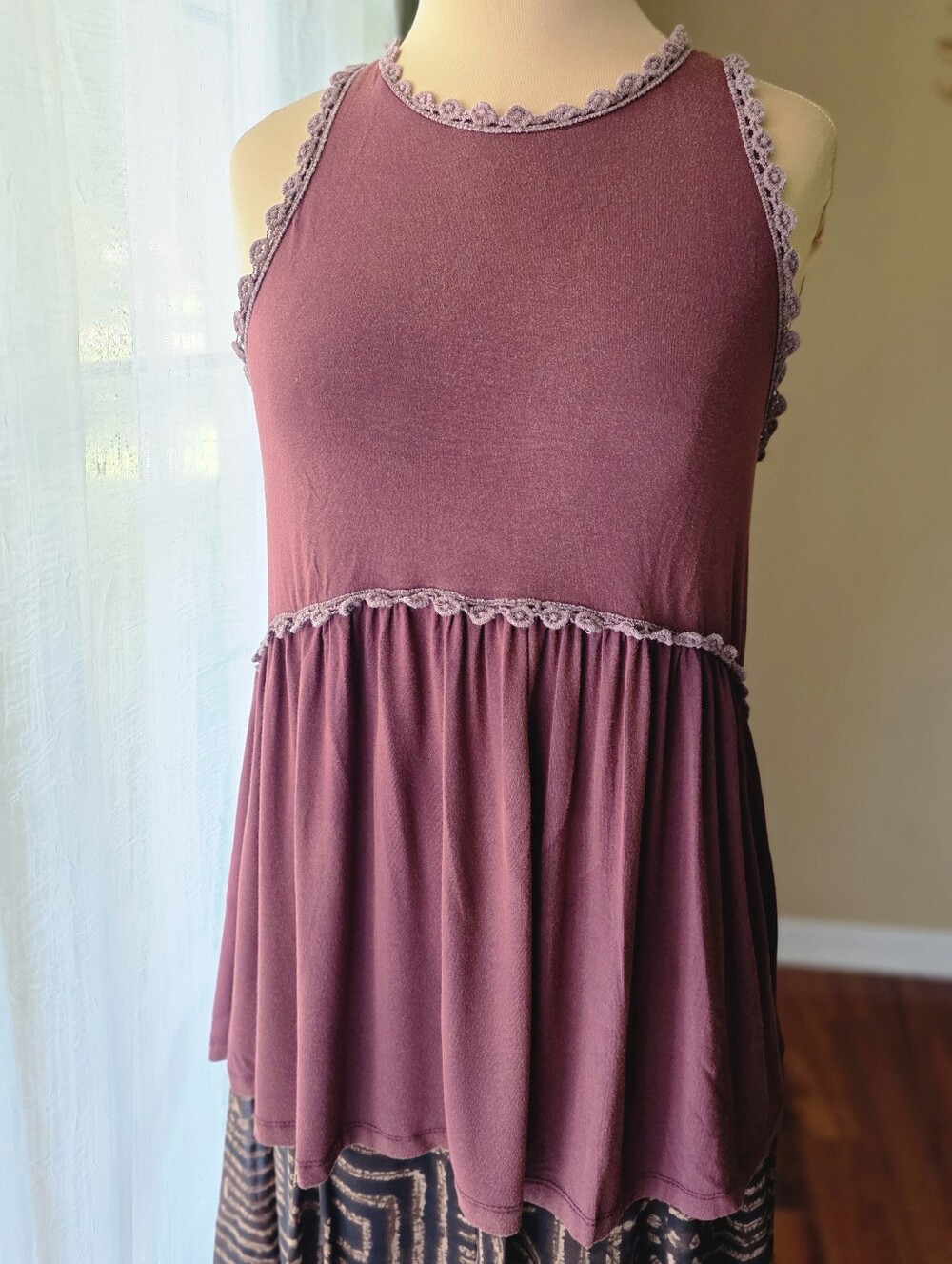 POL Burgundy Distressed Lace Trim Babydoll Tank Top S Boho Zip Back Tunic Y2K